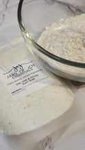 Load image into Gallery viewer, Oats, Milk & Honey Bath Soak